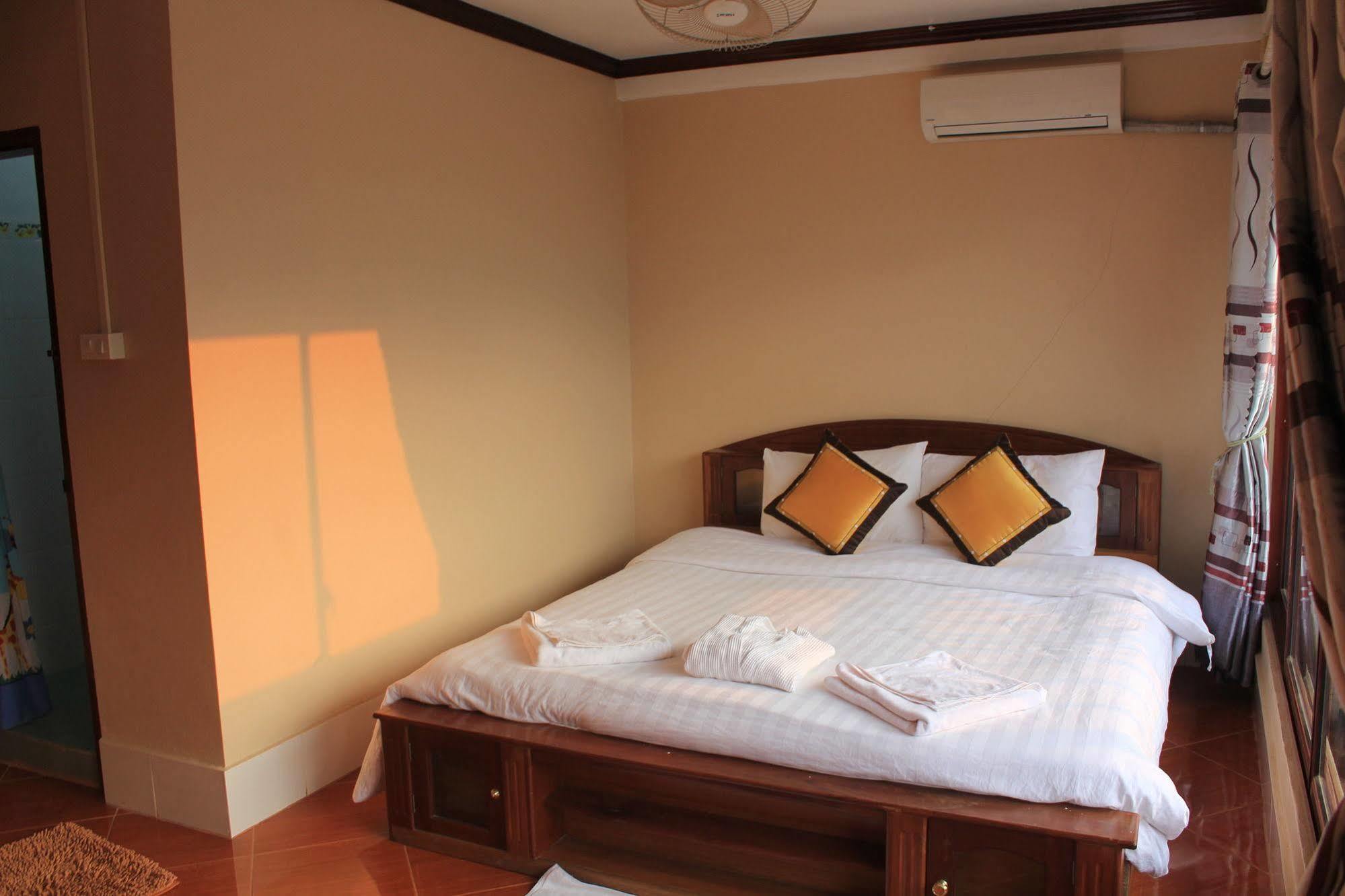 Mountainview Riverside Boutique Hotel Ванг-Виенг Экстерьер фото